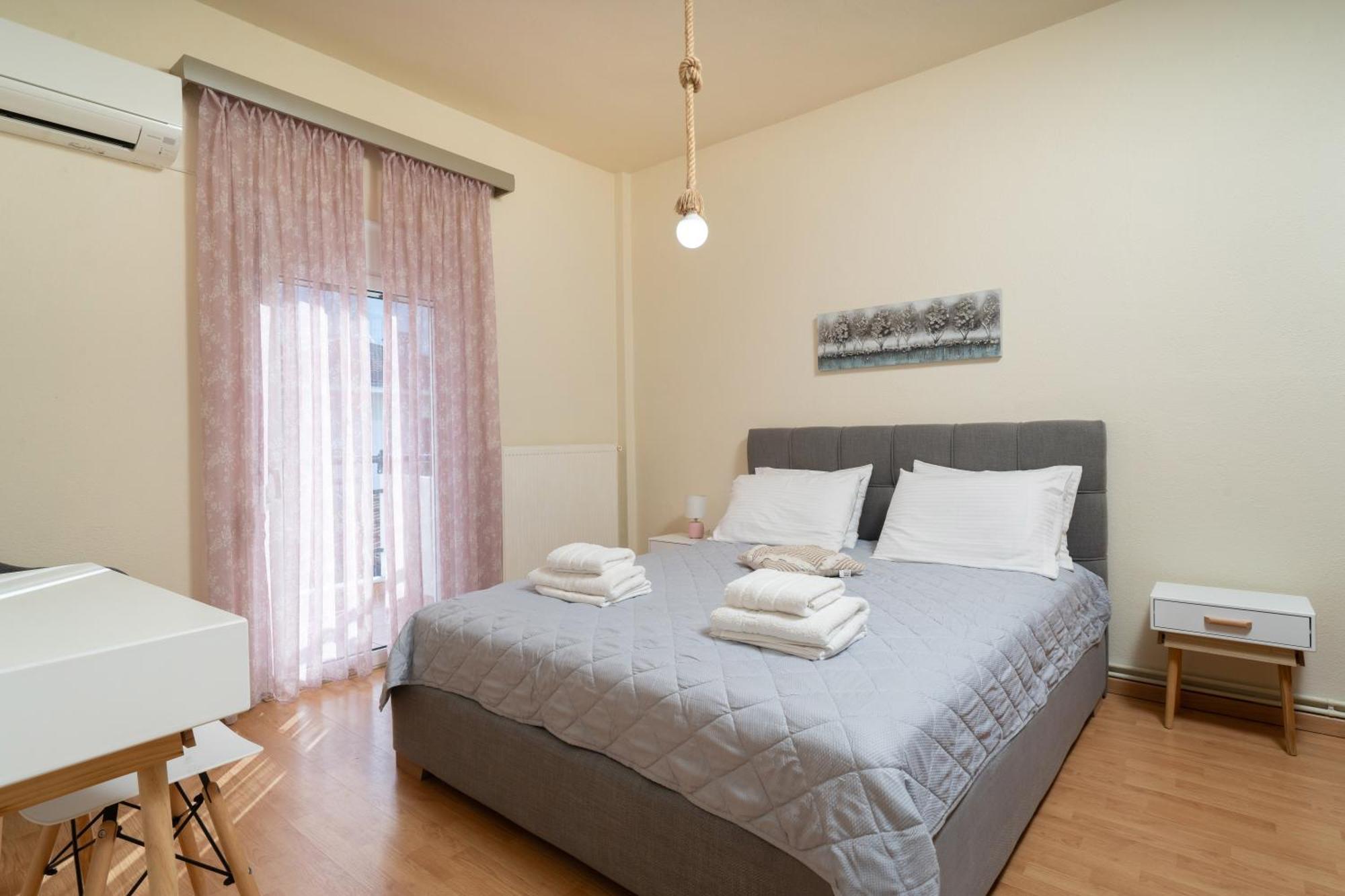 Poline Apartment Olympiada Exterior photo
