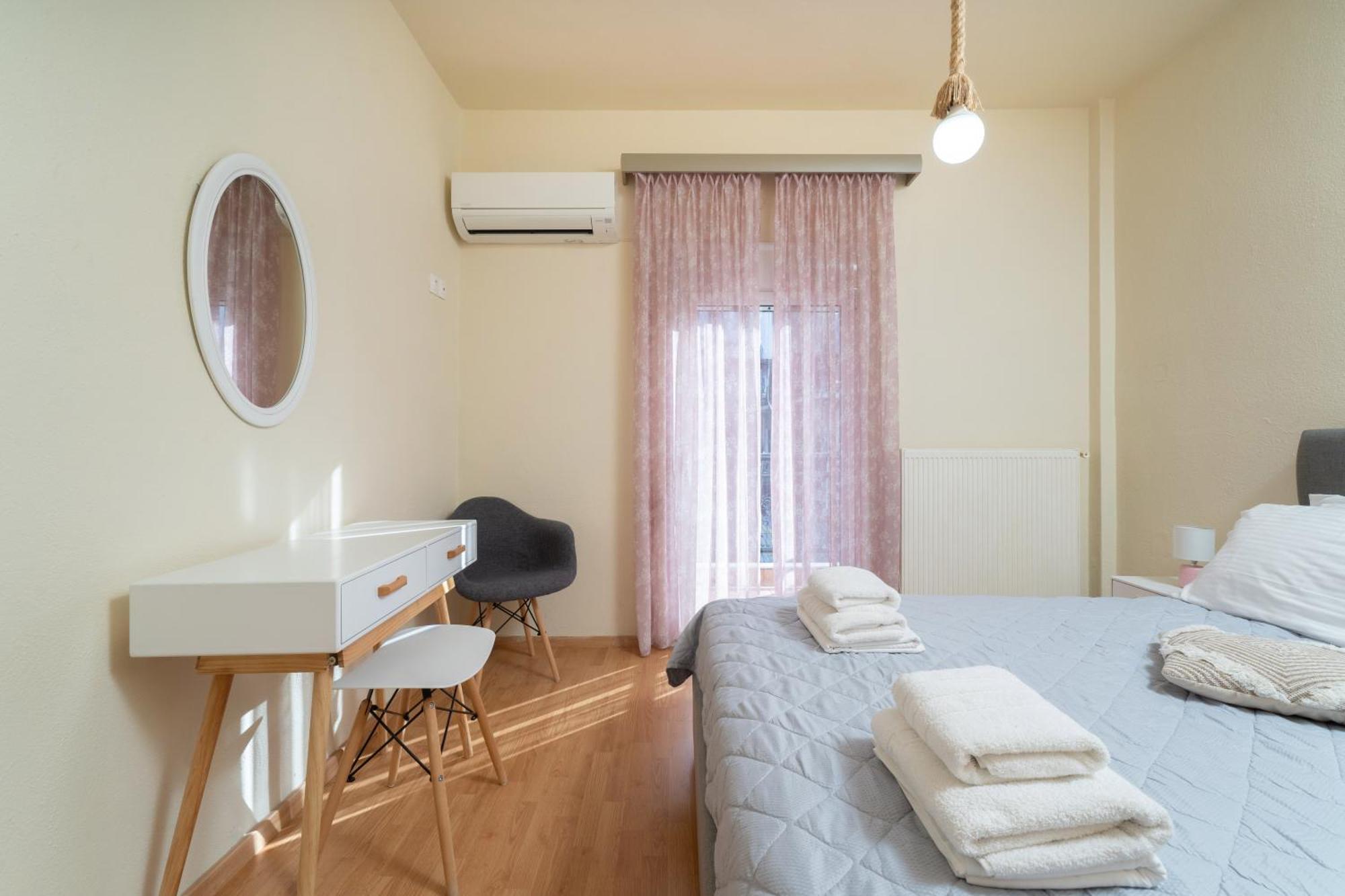 Poline Apartment Olympiada Exterior photo